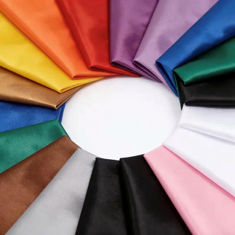 Tela de Satén Suave Multicolor - Is Sewing A Textile Craft reseña y precio